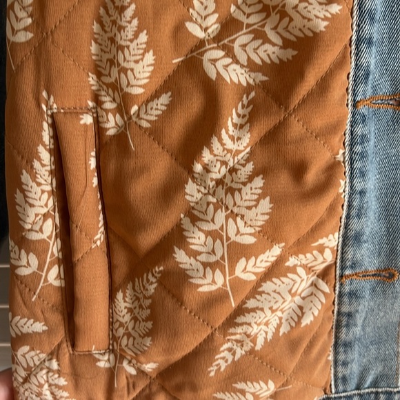 Zoco Turns Out Denim Quilted Jacket - Picture 2 of 6